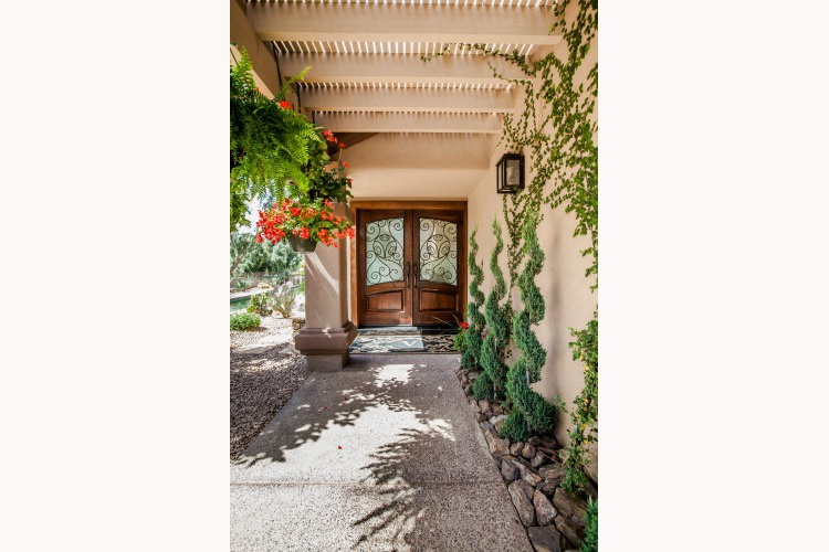 Paradise Valley AZ Upscale Remodeling Contractor. Total upscale interior remodel including all flooring, window treatments, and custom faux finishes.