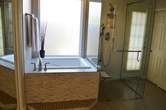 Gilbert, AZ Bathroom Remodeling Contractor- Accessible master bathroom remodel with a large shower and soaking tub.